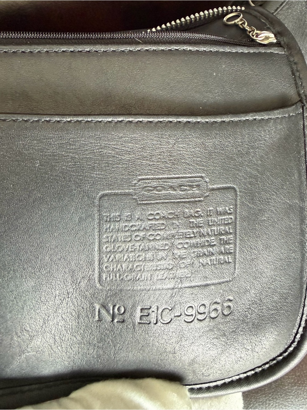 COACH VINTAGE Classic Black Leather Crossbody Bag - Picture 5 of 14